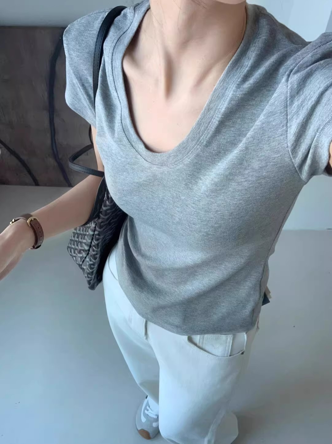เสื้อยืดคอกลมแขนสั้นผู้หญิง ทร - Fashion Streetwear บทวิจารณ์และราคา