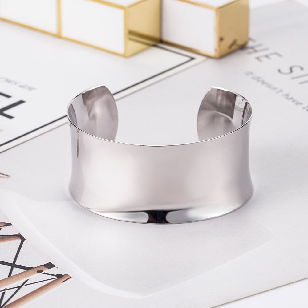 กำไลข้อมือเงินแท้ 925 ดีไซน์เร - Street Fashion Europe บทวิจารณ์และราคา